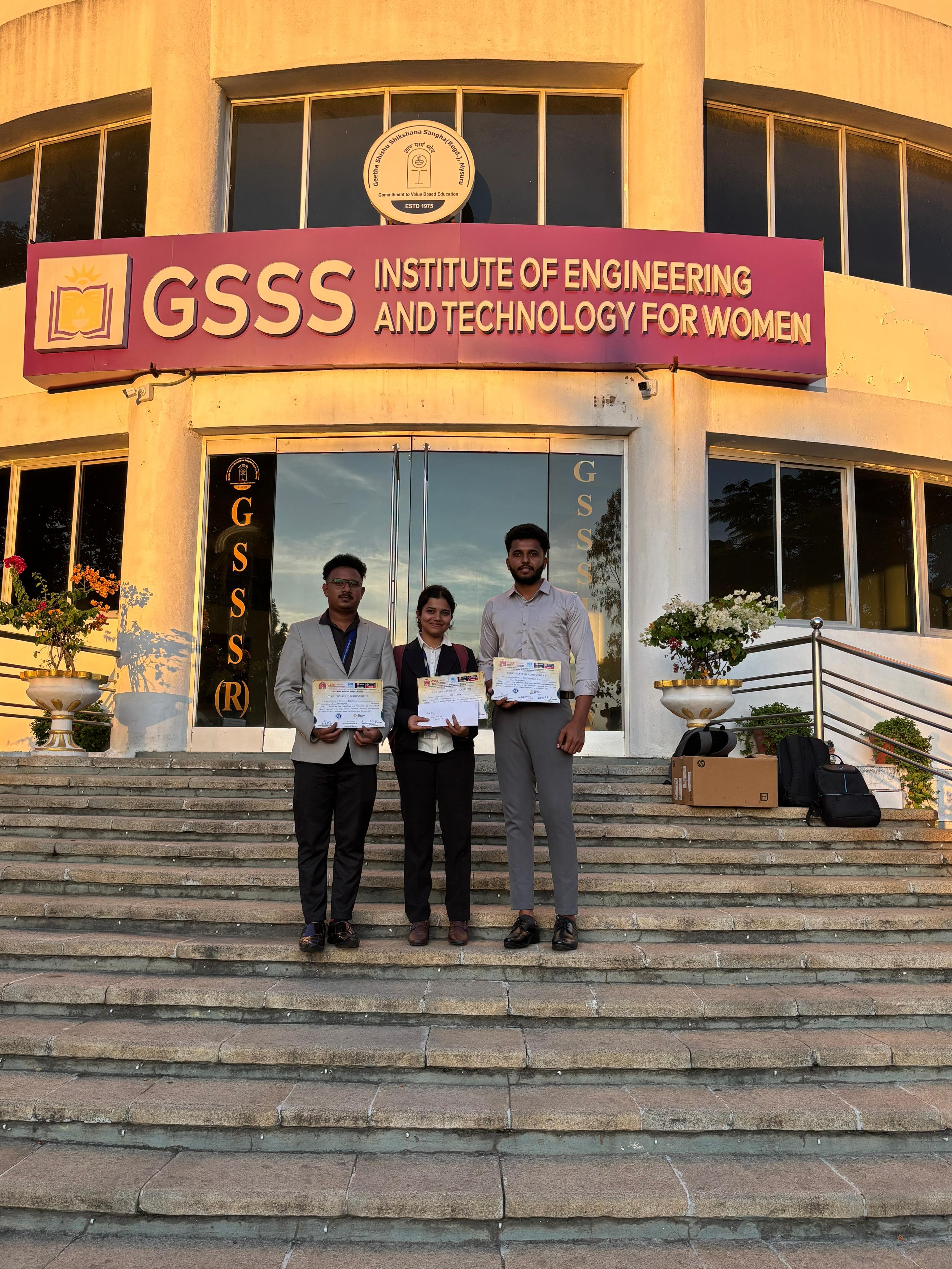 Micro-Vision - Big Ideas in Small Projects media 5